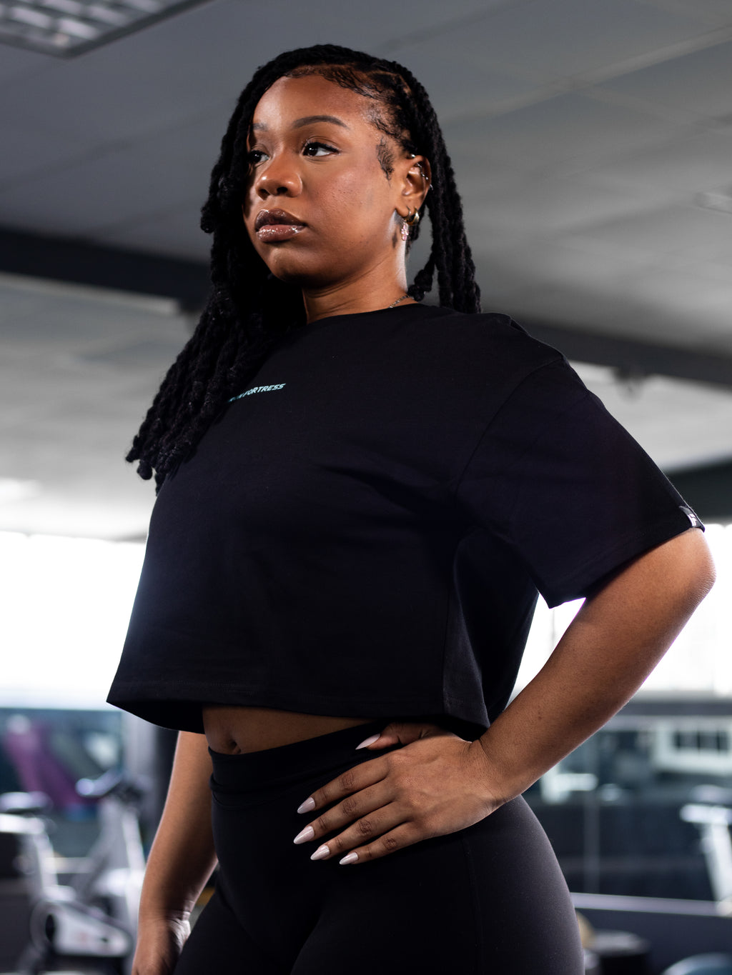 ESCAPE Women’s Oversized Crop