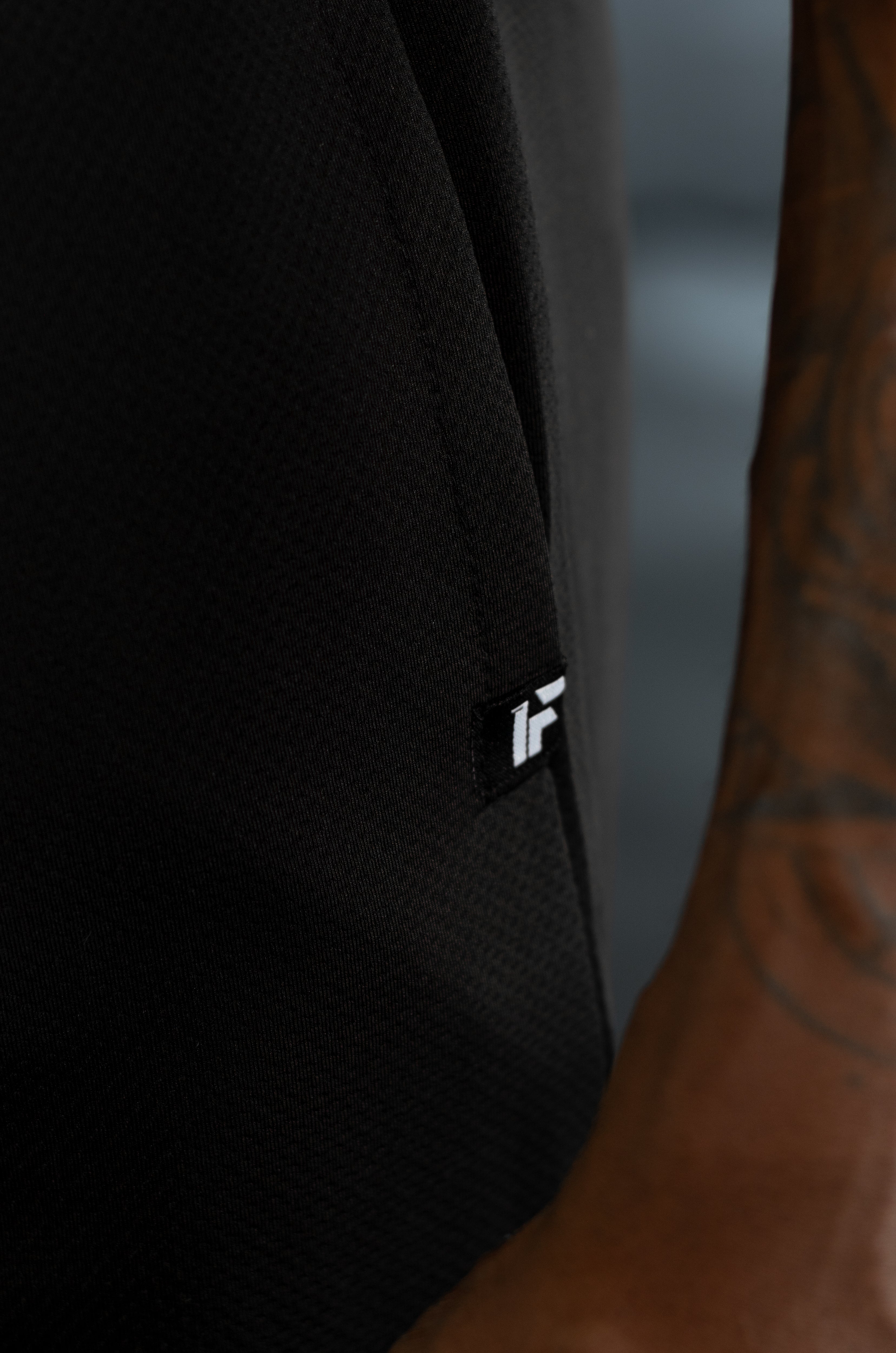 ESCAPE Mesh Squat Shorts